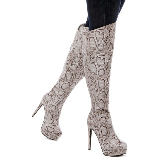 Gygie heeled boots - Picture 1 of 2